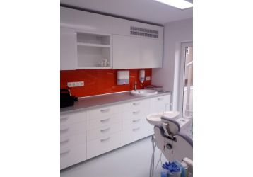 Mobilier comercial A